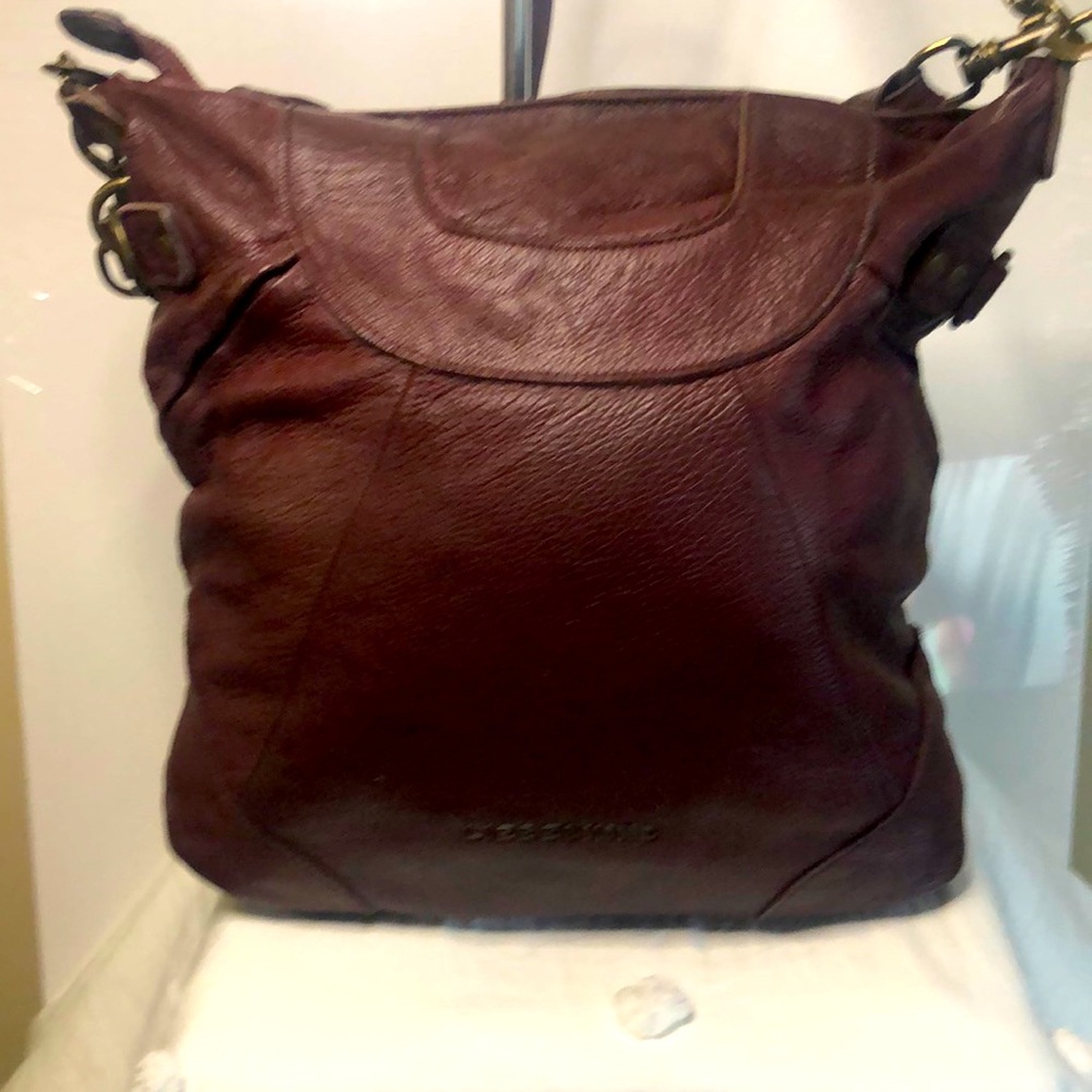 Beautiful LIEBESKIND wine colored leather Large handbag with 2 sets of straps.